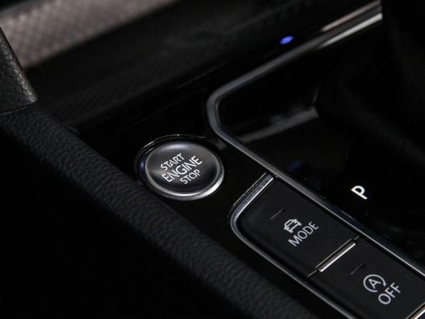 Volkswagen Passat CC II Рестайлинг с пробегом 2020 года, цена 3 790 000 рублей, 31778 км, лифтбек, Автокод Объявления