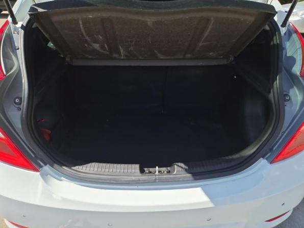 Hyundai Solaris I с пробегом 2012 года, цена 760 000 рублей, 153130 км, хэтчбек, Автокод Объявления