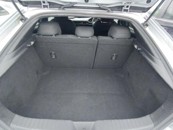 Mazda 3 IV (BP) с пробегом 2022 года, цена 1 290 000 рублей, 40000 км, хэтчбек, Автокод Объявления