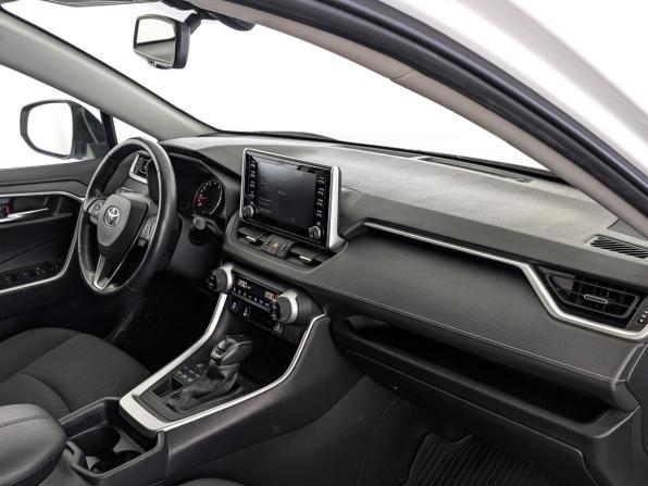 Toyota RAV4 V (XA50) с пробегом 2021 года, цена 3 750 000 рублей, 83536 км, внедорожник, Автокод Объявления