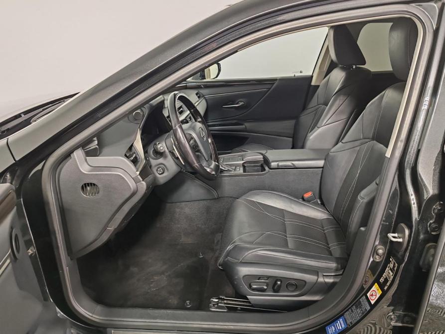 Lexus ES VII Москва  - изображение 16