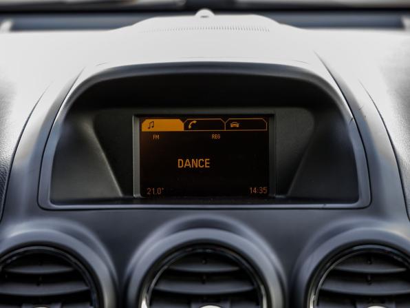 Opel Antara I Рестайлинг с пробегом 2014 года, цена 1 398 000 рублей, 91203 км, внедорожник, Автокод Объявления