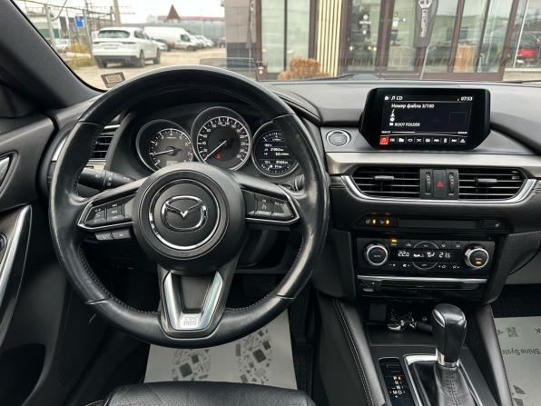 Mazda 6 III (GJ) Рестайлинг с пробегом 2017 года, цена 2 370 000 рублей, 97403 км, седан, Автокод Объявления