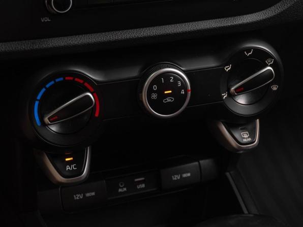 Kia Rio IV с пробегом 2018 года, цена 1 289 000 рублей, 166586 км, седан, Автокод Объявления
