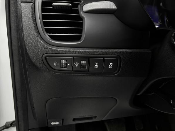 Kia Rio IV с пробегом 2018 года, цена 1 345 000 рублей, 183166 км, хэтчбек, Автокод Объявления