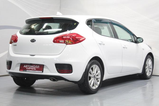 Kia Ceed II Рестайлинг с пробегом 2017 года, цена 1 329 000 рублей, 108610 км, хэтчбек, Автокод Объявления