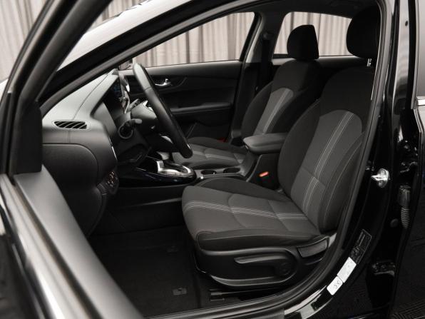 Kia Cerato IV Рестайлинг с пробегом 2022 года, цена 2 490 000 рублей, 41427 км, седан, Автокод Объявления