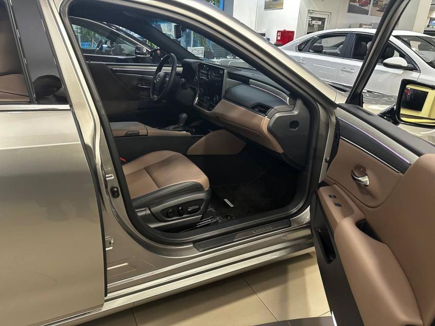 Lexus ES VII Рестайлинг 2 Брянск  - изображение 11