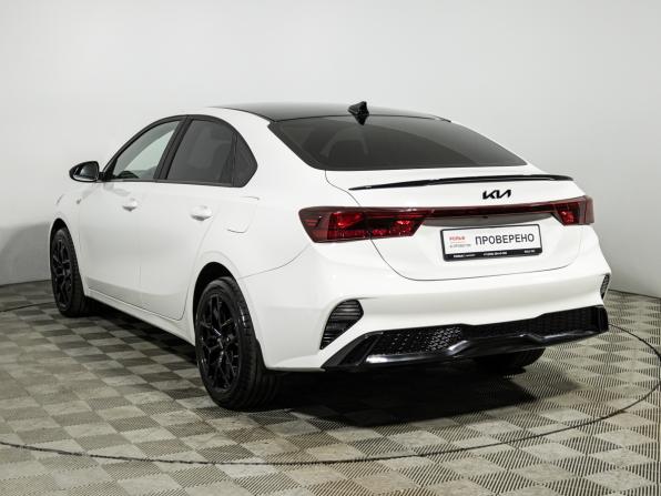 Kia Cerato IV Рестайлинг с пробегом 2022 года, цена 2 199 700 рублей, 49899 км, седан, Автокод Объявления