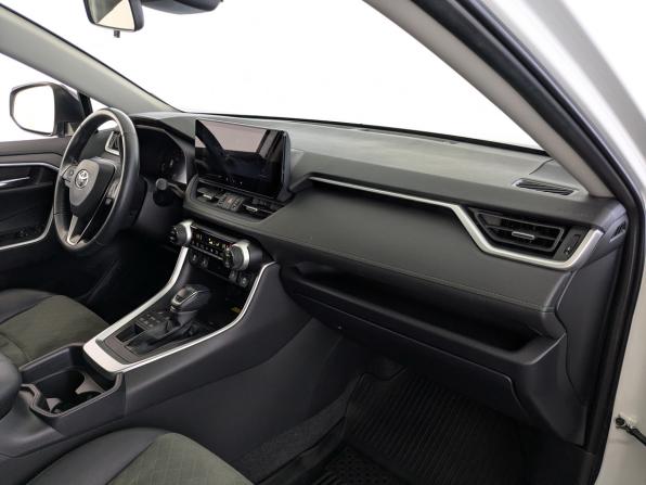Toyota RAV4 V (XA50) с пробегом 2023 года, цена 3 850 000 рублей, 41350 км, внедорожник, Автокод Объявления