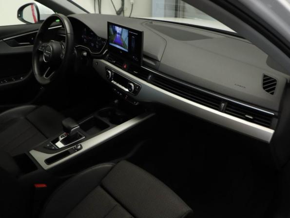 Audi A4 V (B9) Рестайлинг с пробегом 2021 года, цена 2 725 000 рублей, 44807 км, седан, Автокод Объявления
