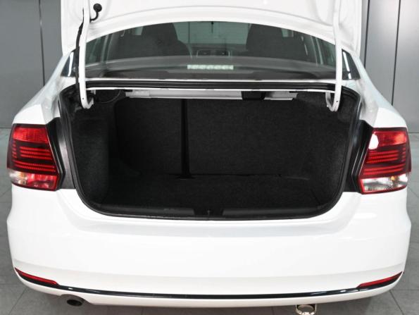 Volkswagen Polo V Рестайлинг с пробегом 2020 года, цена 1 449 040 рублей, 87684 км, седан, Автокод Объявления