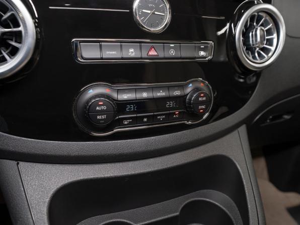 Mercedes-Benz Vito III (W447) с пробегом 2023 года, цена 6 900 000 рублей, 35544 км, минивэн, Автокод Объявления