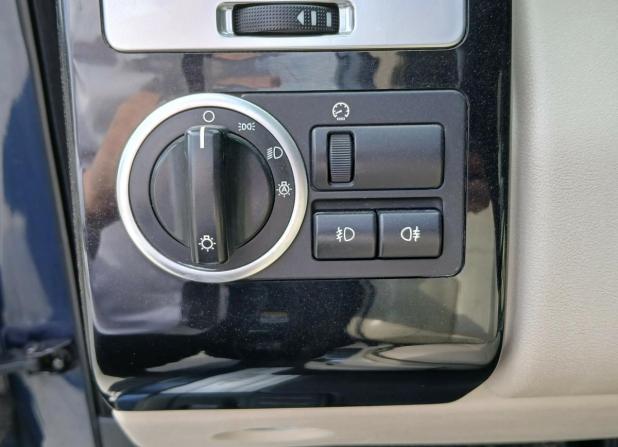 Land Rover Range Rover III Рестайлинг 2 с пробегом 2012 года, цена 1 695 000 рублей, 299354 км, внедорожник, Автокод Объявления
