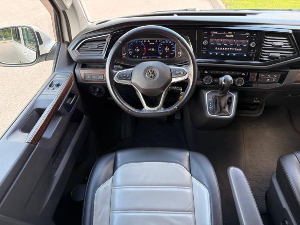 Volkswagen Multivan T6 Рестайлинг с пробегом 2020 года, цена 6 200 000 рублей, 99556 км, минивэн, Автокод Объявления