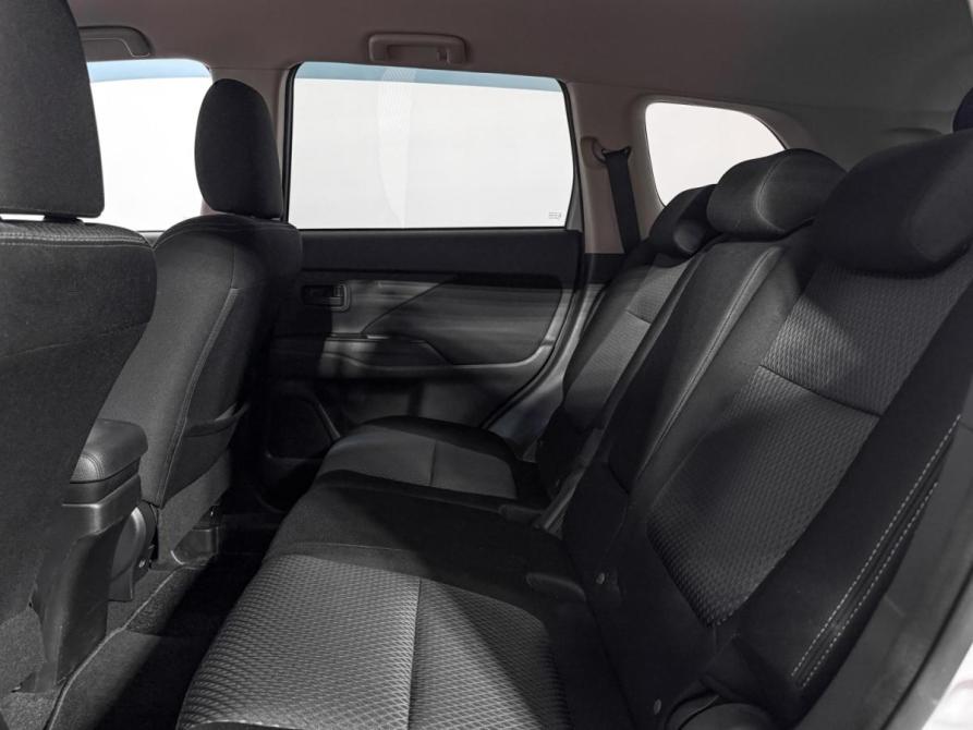Mitsubishi Outlander III Рестайлинг 2 Санкт-Петербург  - изображение 12