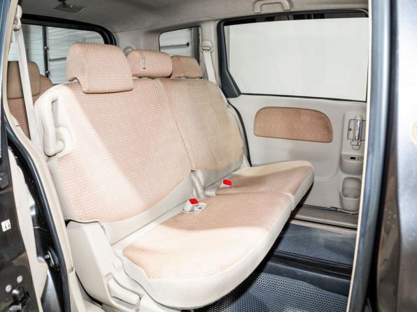 Toyota Sienta I Рестайлинг 2 с пробегом 2015 года, цена 1 070 000 рублей, 162590 км, компактвэн, Автокод Объявления