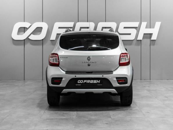 Renault Sandero II с пробегом 2016 года, цена 990 000 рублей, 86868 км, хэтчбек, Автокод Объявления