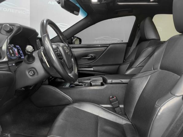 Lexus ES VII с пробегом 2019 года, цена 4 090 000 рублей, 63000 км, седан, Автокод Объявления