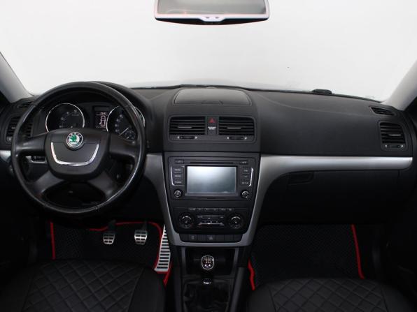 Skoda Yeti I с пробегом 2013 года, цена 799 900 рублей, 220174 км, внедорожник, Автокод Объявления