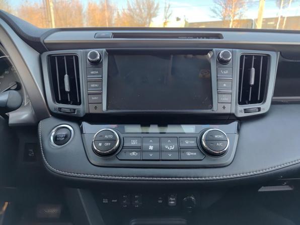 Toyota RAV4 IV (XA40) Рестайлинг с пробегом 2017 года, цена 2 379 000 рублей, 116376 км, внедорожник, Автокод Объявления