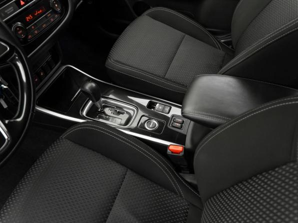 Mitsubishi Outlander III Рестайлинг 3 с пробегом 2018 года, цена 2 340 000 рублей, 94057 км, внедорожник, Автокод Объявления