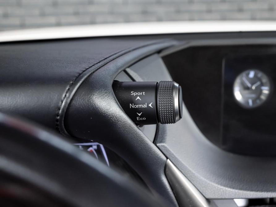 Lexus ES VII Екатеринбург  - изображение 22