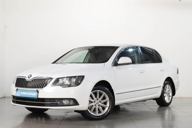 Skoda Superb II Рестайлинг с пробегом 2014 года, цена 1 379 000 рублей, 180000 км, лифтбек, Автокод Объявления