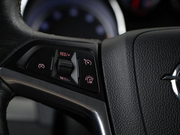 Opel Mokka I с пробегом 2013 года, цена 945 055 рублей, 124951 км, внедорожник, Автокод Объявления