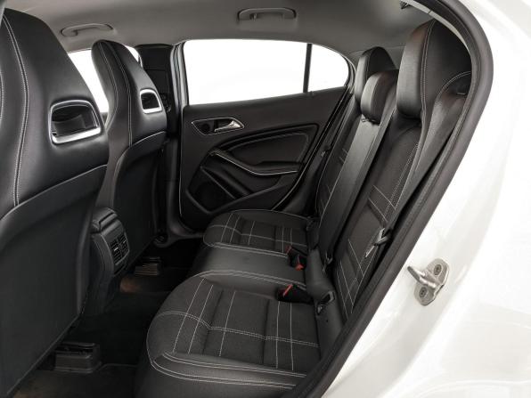 Mercedes-Benz GLA I (X156) с пробегом 2015 года, цена 1 750 000 рублей, 133527 км, внедорожник, Автокод Объявления