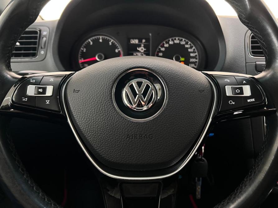 Volkswagen Polo V Рестайлинг Волгоград  - изображение 14