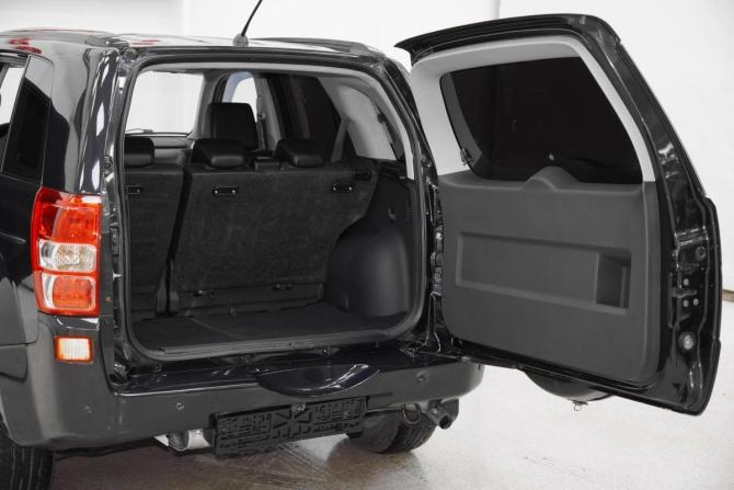 Suzuki Grand Vitara II с пробегом 2006 года, цена 799 000 рублей, 198000 км, внедорожник, Автокод Объявления