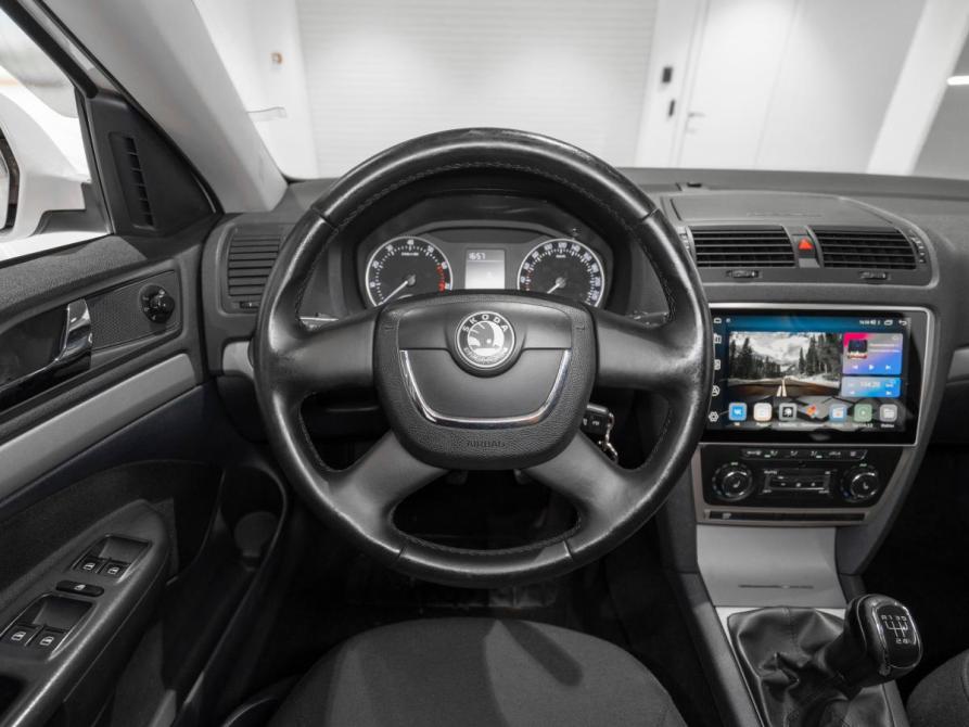 Skoda Octavia II (A5) Рестайлинг Москва  - изображение 10