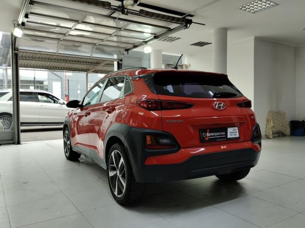 Hyundai Kona I с пробегом 2018 года, цена 1 900 000 рублей, 119700 км, внедорожник, Автокод Объявления