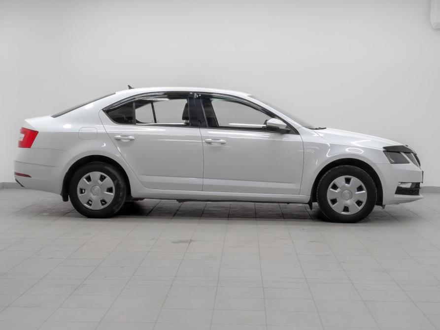 Skoda Octavia III (A7) Рестайлинг Москва  - изображение 4