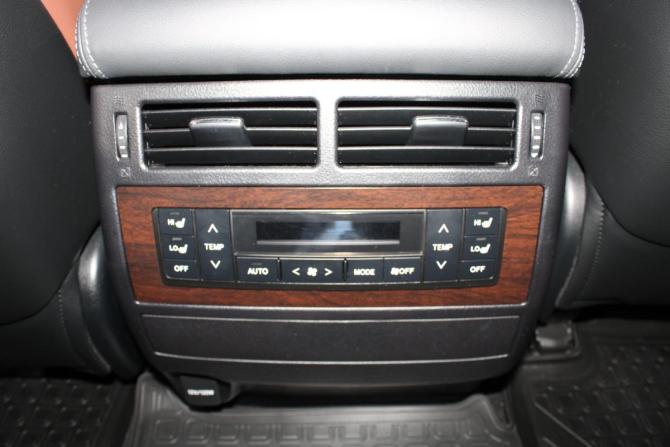 Toyota Land Cruiser 200 Series Рестайлинг 2 с пробегом 2020 года, цена 9 900 000 рублей, 55836 км, внедорожник, Автокод Объявления