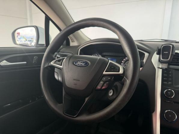Ford Mondeo V с пробегом 2016 года, цена 1 300 000 рублей, 271239 км, седан, Автокод Объявления