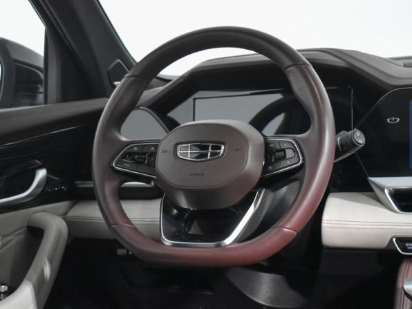 Geely Monjaro I с пробегом 2023 года, цена 2 920 000 рублей, 65557 км, внедорожник, Автокод Объявления
