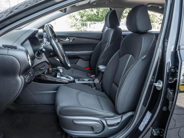 Kia Cerato IV Рестайлинг с пробегом 2021 года, цена 1 908 000 рублей, 143771 км, седан, Автокод Объявления
