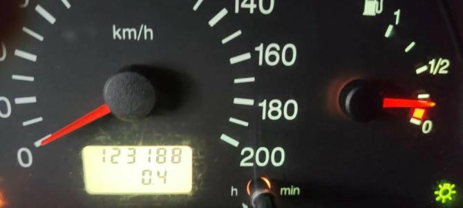 Chevrolet Niva I Рестайлинг с пробегом 2015 года, цена 515 000 рублей, 123186 км, внедорожник, Автокод Объявления