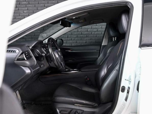 Toyota Camry VIII (XV70) с пробегом 2019 года, цена 3 120 000 рублей, 134915 км, седан, Автокод Объявления