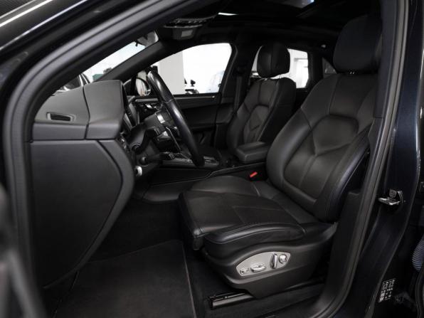 Porsche Macan I Рестайлинг с пробегом 2019 года, цена 5 300 000 рублей, 35959 км, внедорожник, Автокод Объявления