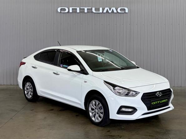 Hyundai Solaris II с пробегом 2018 года, цена 1 297 000 рублей, 136195 км, седан, Автокод Объявления