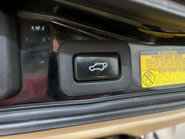 Lexus LX III с пробегом 2008 года, цена 2 590 000 рублей, 246747 км, внедорожник, Автокод Объявления