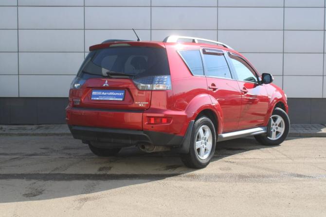 Mitsubishi Outlander II Рестайлинг с пробегом 2011 года, цена 995 000 рублей, 188263 км, внедорожник, Автокод Объявления