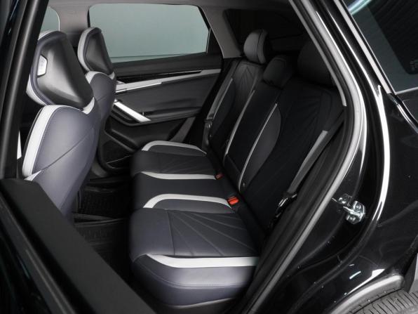 Geely Atlas II с пробегом 2024 года, цена 2 949 000 рублей, 10637 км, внедорожник, Автокод Объявления