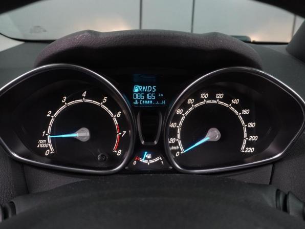 Ford Fiesta Mk6 Рестайлинг с пробегом 2016 года, цена 844 000 рублей, 86165 км, хэтчбек, Автокод Объявления