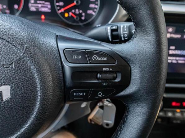Kia Rio IV Рестайлинг с пробегом 2021 года, цена 1 599 000 рублей, 113890 км, седан, Автокод Объявления