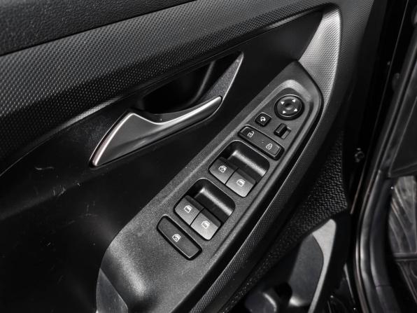 Hyundai Creta II с пробегом 2022 года, цена 2 349 000 рублей, 45427 км, внедорожник, Автокод Объявления