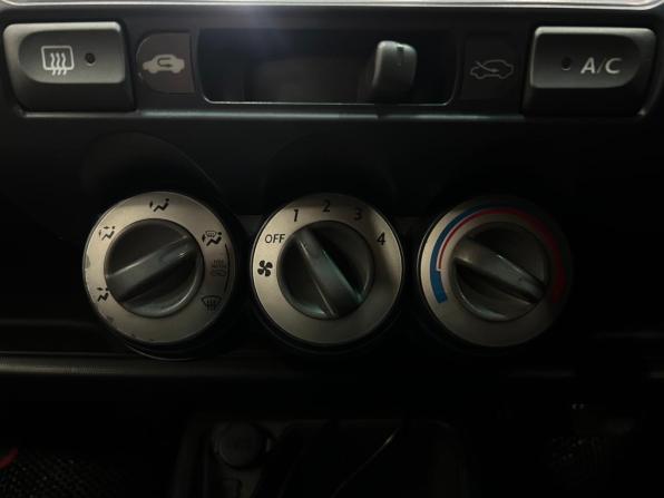 Honda Fit I с пробегом 2006 года, цена 540 000 рублей, 330000 км, хэтчбек, Автокод Объявления